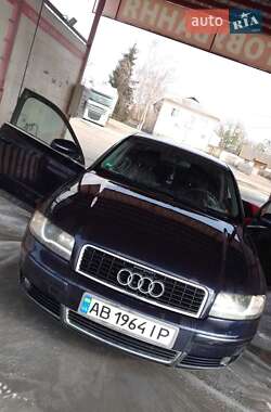 Седан Audi A4 2002 в Тростянце