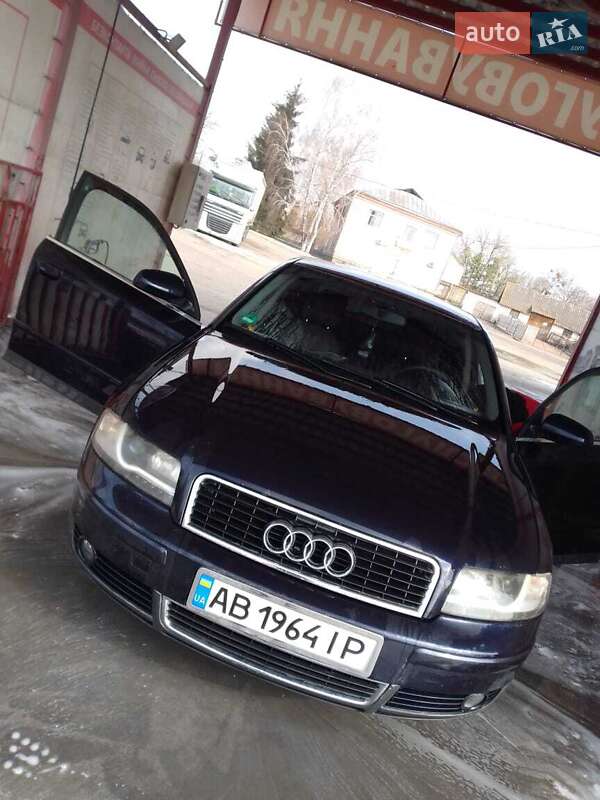 Седан Audi A4 2002 в 