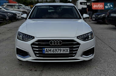 Седан Audi A4 2022 в 