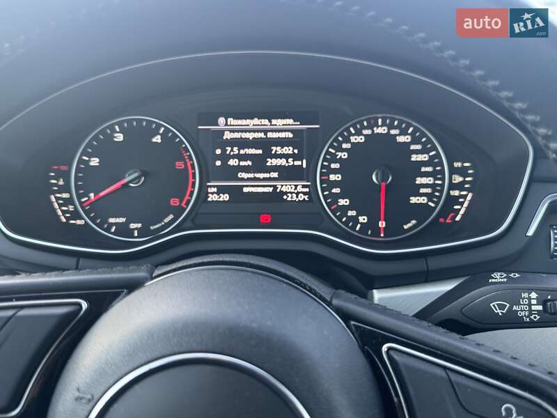 Седан Audi A4 2017 в Киеве