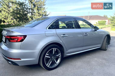 Седан Audi A4 2018 в 