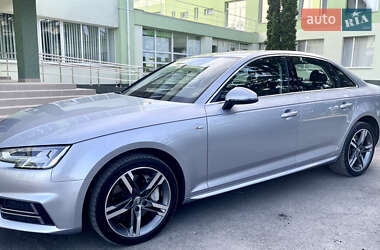 Седан Audi A4 2018 в 