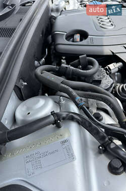 Универсал Audi A4 2012 в 