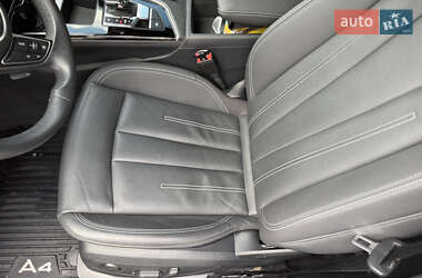 Седан Audi A4 2020 в 