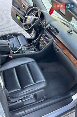 Седан Audi A4 2002 в 