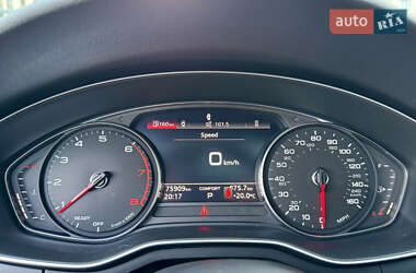 Седан Audi A4 2020 в 