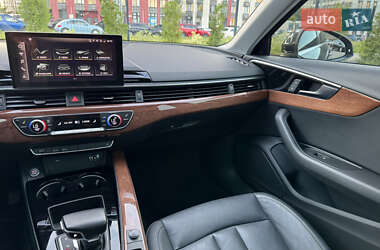 Седан Audi A4 2020 в 