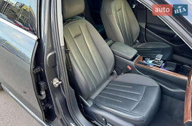 Седан Audi A4 2020 в 