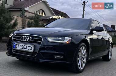 Седан Audi A4 2013 в 