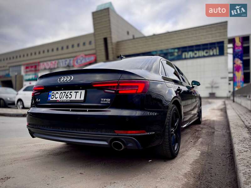 Седан Audi A4 2018 в Львове