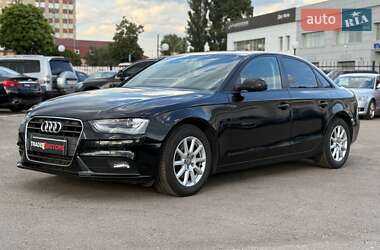 Седан Audi A4 2012 в 