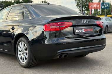 Седан Audi A4 2012 в 