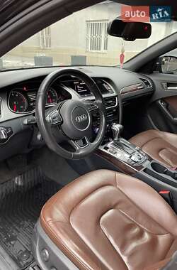 Седан Audi A4 2014 в 