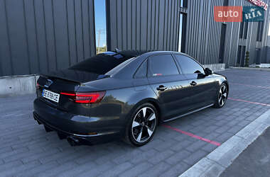 Седан Audi A4 2018 в 