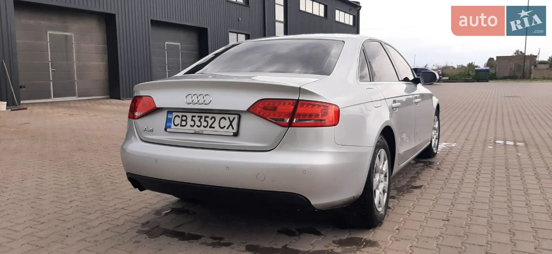 2010 Audi A4 - мініатюра 3