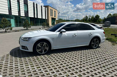 Седан Audi A4 2016 в 