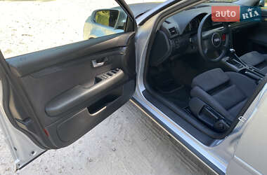 Седан Audi A4 2004 в 