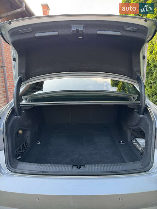 Седан Audi A4 2017 в Києві фото 15 Седан Audi A4 2017 в Києві