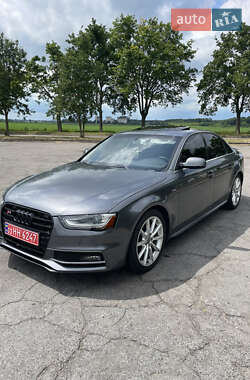 Седан Audi A4 2015 в Володимирі