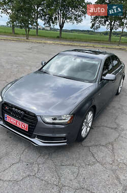 Седан Audi A4 2015 в 