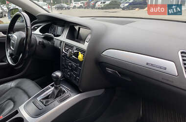 Седан Audi A4 2012 в 