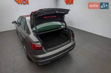 Седан Audi A4 2021 в 