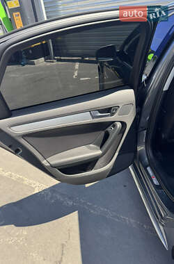 Седан Audi A4 2014 в 