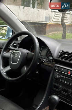 Седан Audi A4 2005 в 