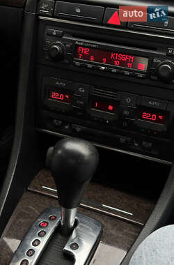 Седан Audi A4 2005 в 