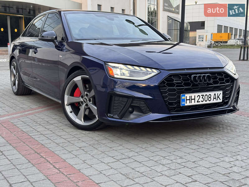 Седан Audi A4 2023 в 