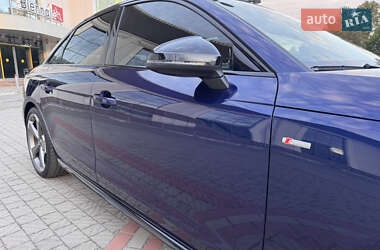 Седан Audi A4 2023 в 