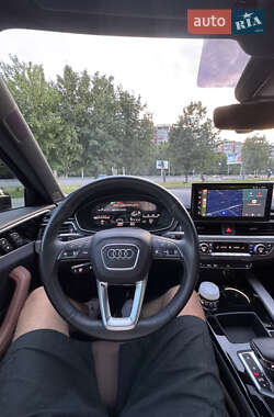 Седан Audi A4 2023 в 