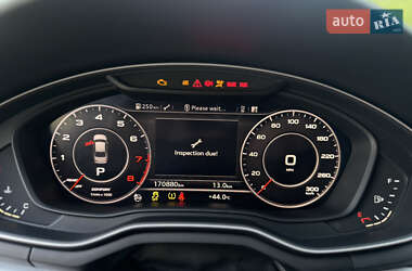 Седан Audi A4 2016 в 