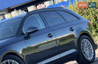 Универсал Audi A4 2016 в 