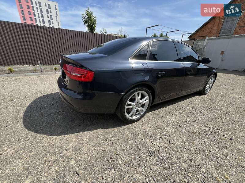 Седан Audi A4 2012 в Луцке фото 2 Седан Audi A4 2012 в Луцке