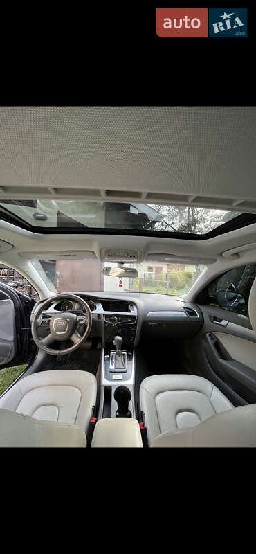 Седан Audi A4 2011 в Ивано-Франковске