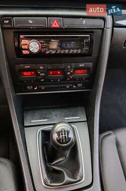 Седан Audi A4 2003 в 