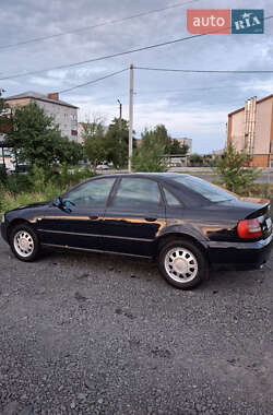 Седан Audi A4 1999 в 