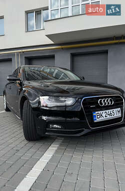 Седан Audi A4 2015 в 