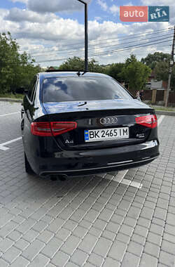 Седан Audi A4 2015 в Вінниці