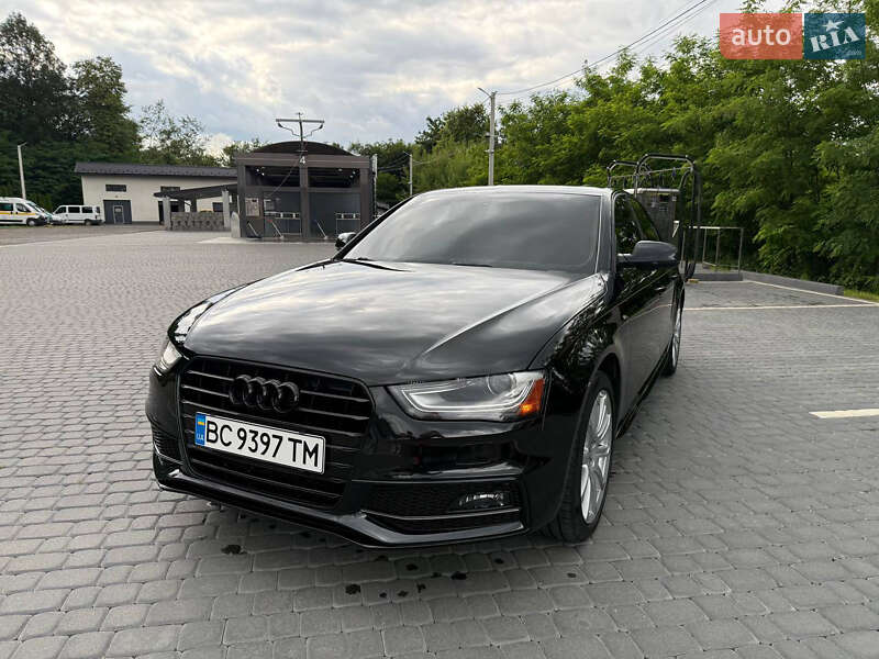 Седан Audi A4 2014 в Львове