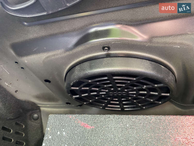 Седан Audi A4 2014 в Львове