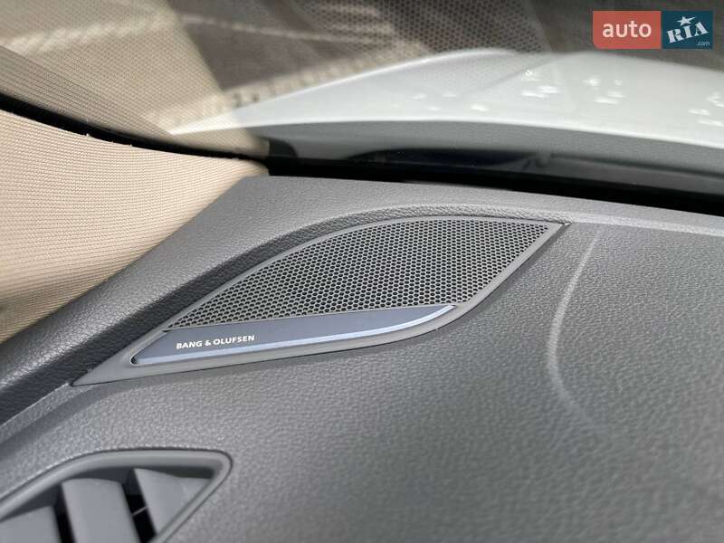 Седан Audi A4 2016 в Киеве