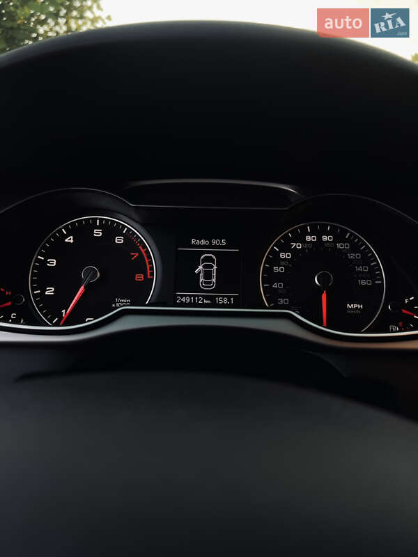 Седан Audi A4 2013 в Ужгороде