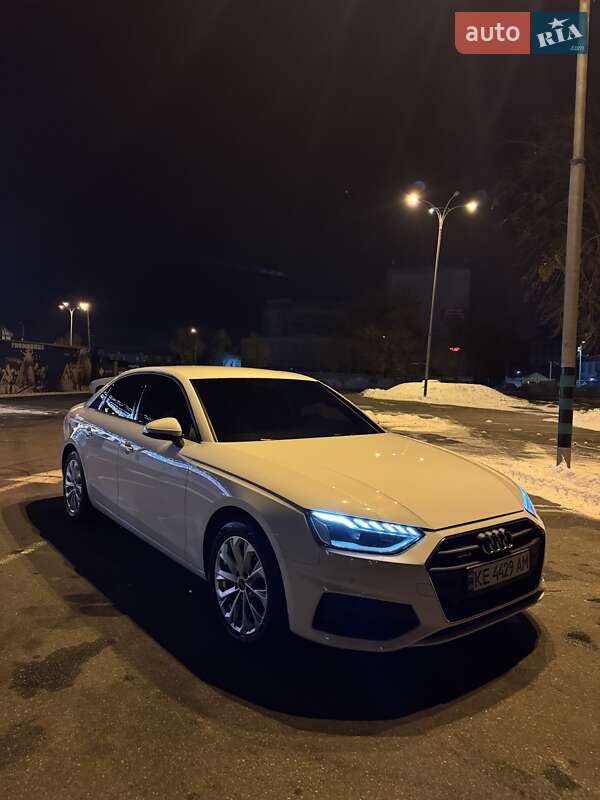 Audi A4 2021