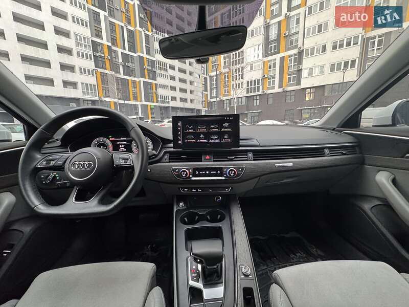 Седан Audi A4 2021 в Броварах