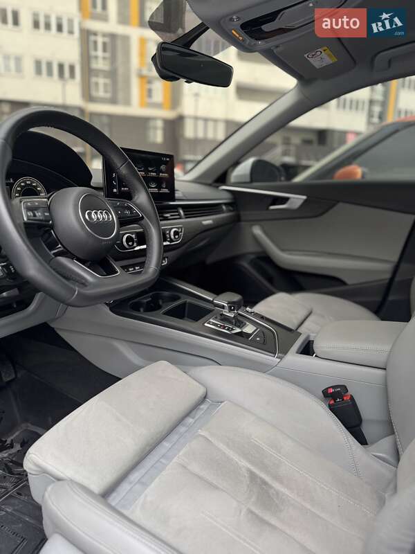 Седан Audi A4 2021 в Броварах