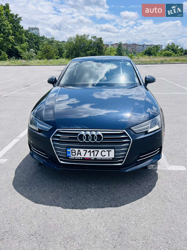 Седан Audi A4 2017 в 