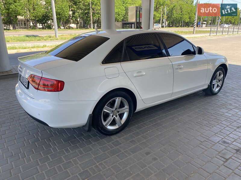 Седан Audi A4 2008 в Николаеве