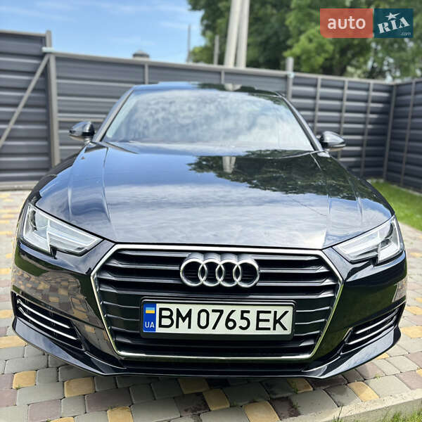 Седан Audi A4 2017 в 